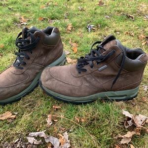 Nike hiking boots